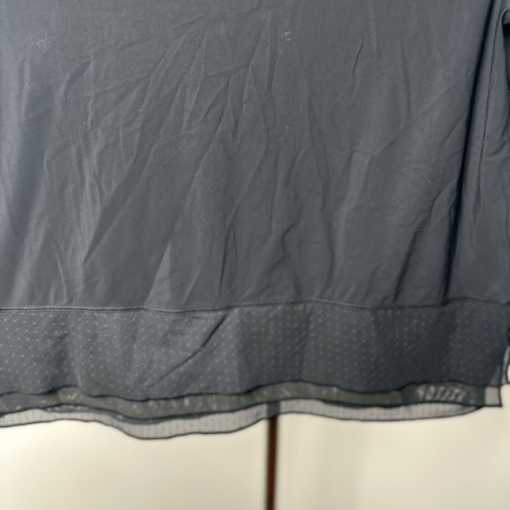 Lululemon Sole Training Short Sleeve polka dot size 4 no size tag - Picture 6 of 7